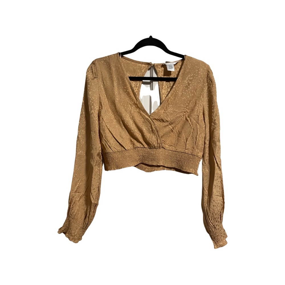 Kirious NWT Crop Blouse Size L